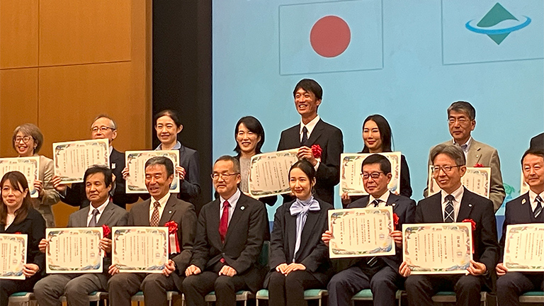 Group photo at the certificate awarding ceremony